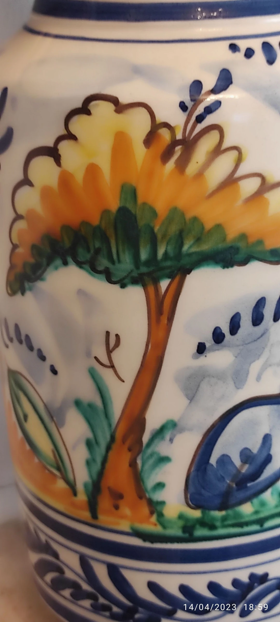 Sevillian ceramic flower vase hunting – photo 8